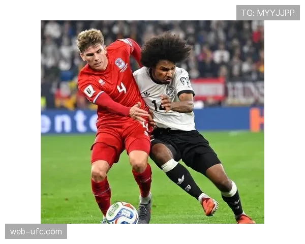 特写：维尔茨主罚点球前，安联球场陷入短暂寂静